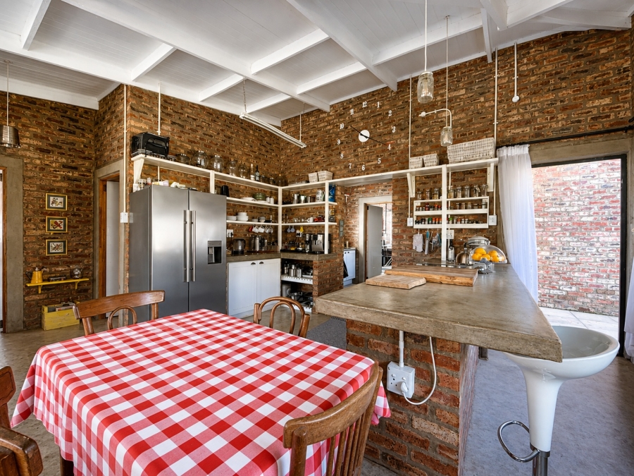 5 Bedroom Property for Sale in Viljoenskroon Rural Free State